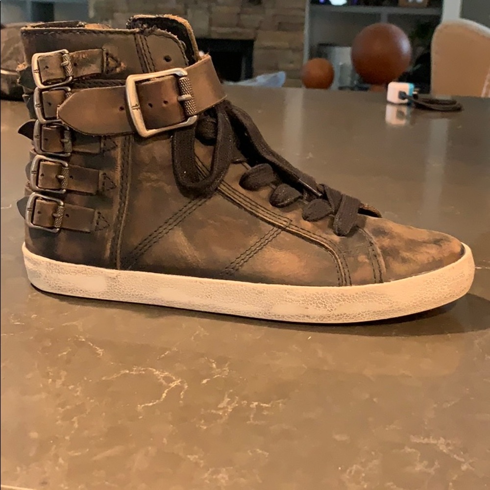 Frye Sneakers